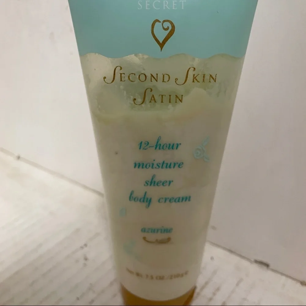 Victoria Secret Satin Azurine Sheer Body Cream